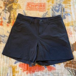 BNWT Navy Patagonia shorts sz 4